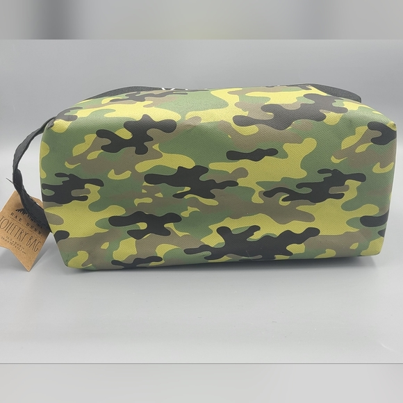 🪖 Rae Dunn Camo GO BAG Toiletry Bag Brand New ✅️ - Picture 8 of 11